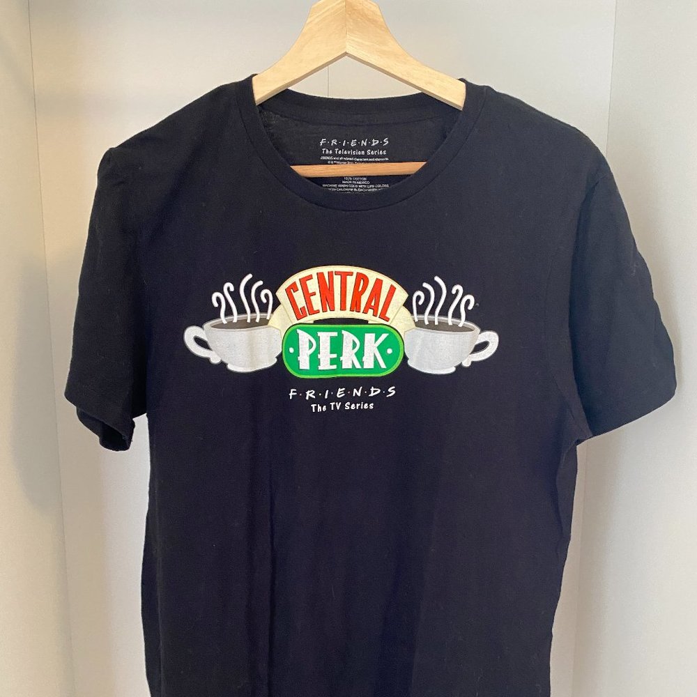 Brand New WOT Friends TV Show Central Perk T Shirt